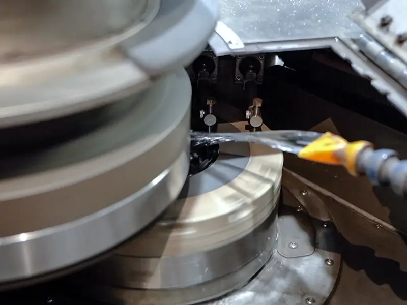 Precision grinding of semiconductor wafers